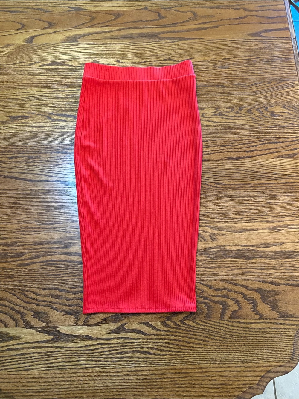 NWT BAR III RED RIBBED PENCIL SKIRT SZ SMALL